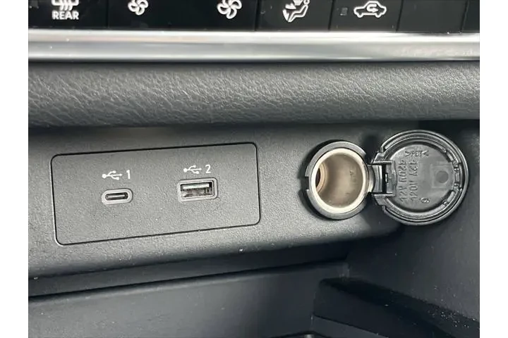 $20588 : Nissan Rogue 2022 AWD SV 4dr image 6