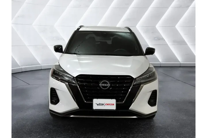 $20651 : Nissan Kicks 2024 SR 4dr Cro image 2