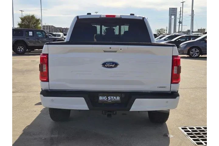 $39527 : Ford F-150 2023 4x4 XLT 4dr image 4