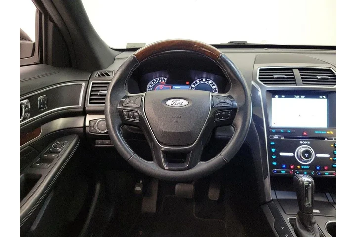 $20998 : Ford Explorer 2018 AWD Plati image 10
