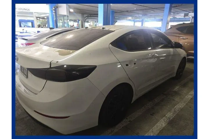 $13935 : Hyundai ELANTRA 2018 Value E image 4