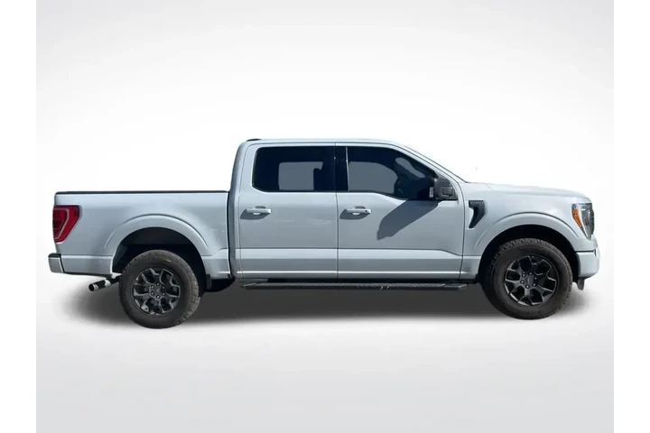 $30630 : Ford F-150 2022 4x4 XLT 4dr image 5