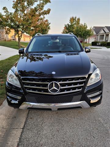 $9900 : 2014 Mercedes Benz ML350 4Mati image 1