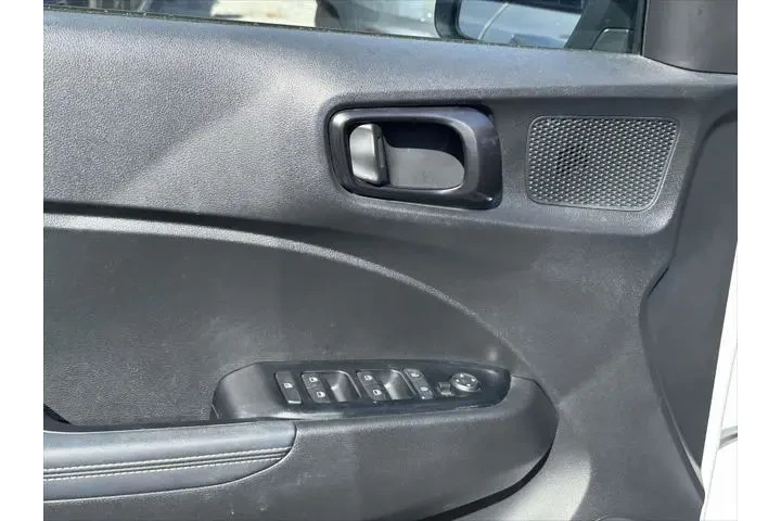 $17499 : Hyundai VENUE 2022 Limited 4 image 10