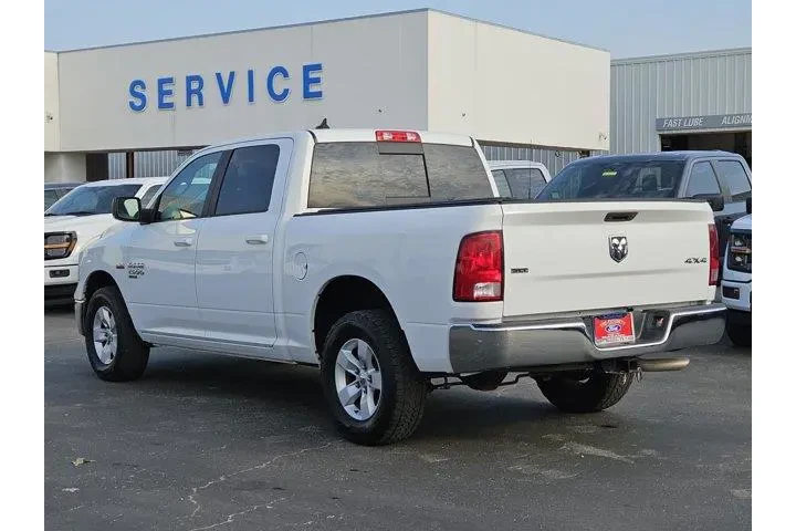 Ram 1500 Classic 2019 4x4 Lo image 4