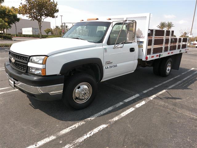 $12000 : 2005 Chevrolet silverado 3500 image 2