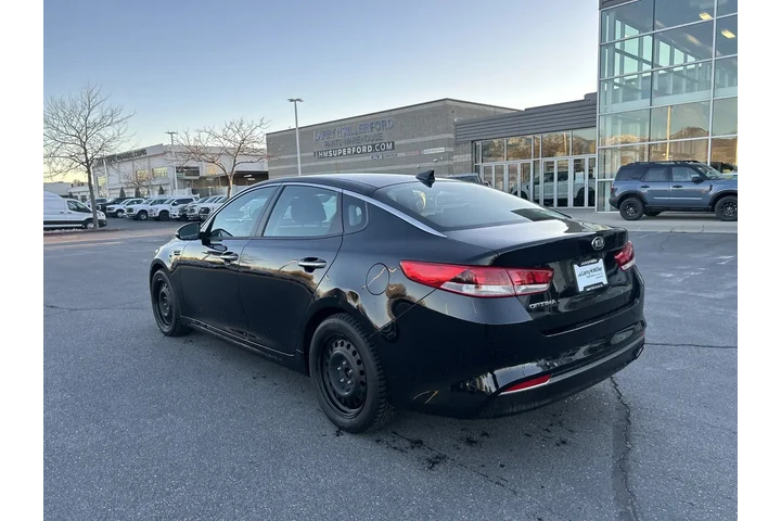 $12531 : Kia Optima 2018 S 4dr Sedan image 3