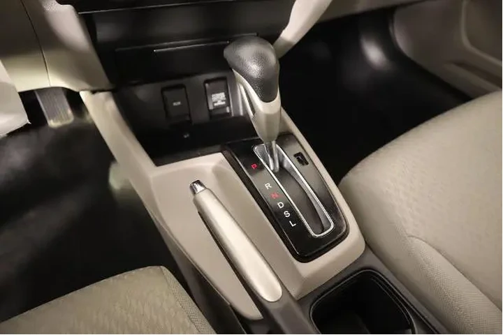 $11432 : Honda Civic 2014 LX 4dr Seda image 8