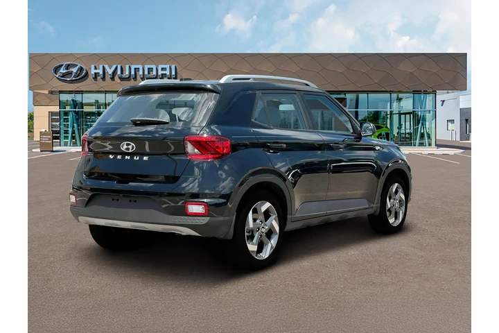 $20987 : Hyundai VENUE 2025 SEL 4dr C image 7