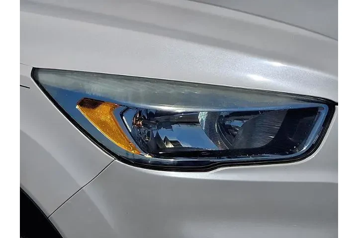$13045 : Ford Escape 2017 AWD SE 4dr image 9