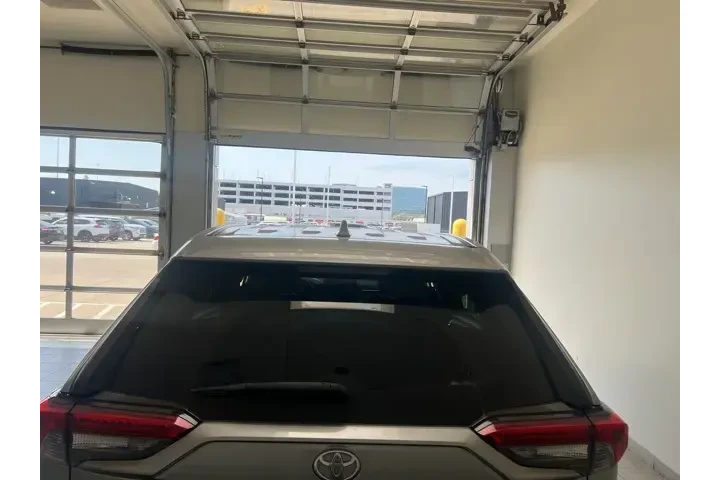 $25922 : Toyota RAV4 2022 AWD LE 4dr image 9