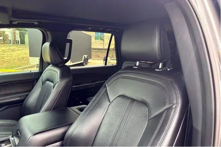 $38977 : Ford Expedition 2021 4x2 Lim image 10