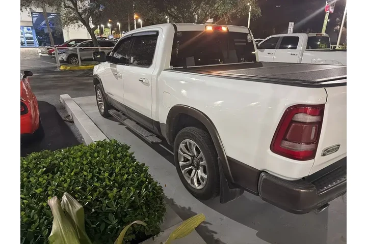 $40000 : Ram 1500 2022 4x4 Limited Lo image 6
