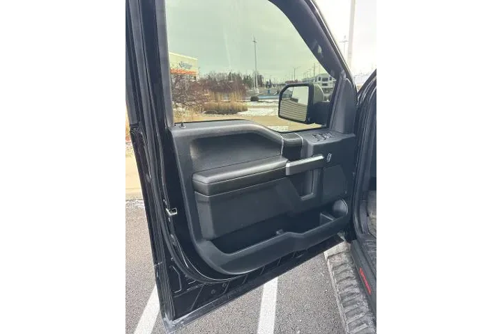 $29660 : Ford F-150 2019 4x4 XLT 4dr image 7