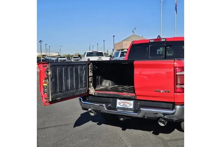 $39888 : Ram 1500 2020 4x4 Laramie 4d image 10