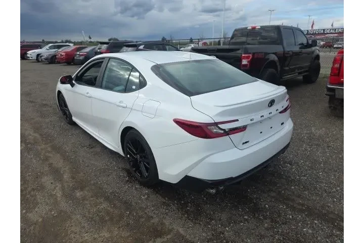 $37900 : Toyota Camry 2026 SE 4dr Sed image 4