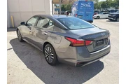 $14423 : Nissan Altima 2023 2.5 SV 4d thumbnail