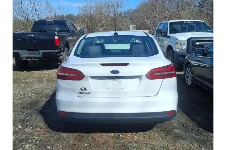 $6968 : Ford Focus 2016 S 4dr Sedan image 3