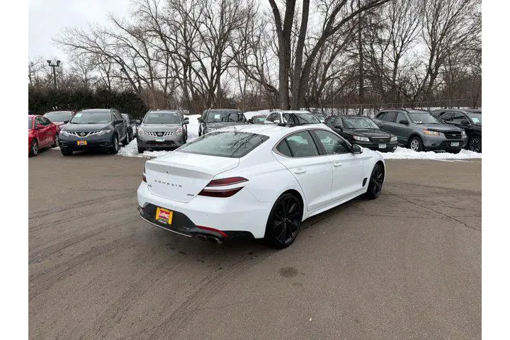 $29000 : Genesis G70 2023 2.0T 4dr Se image 2