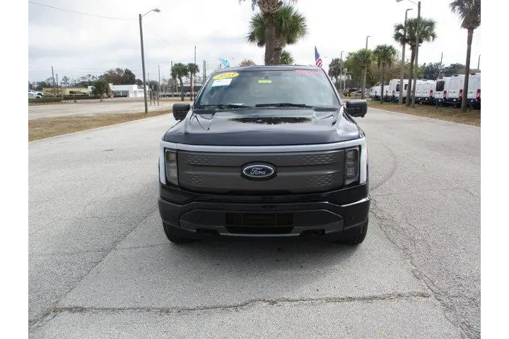$38995 : Ford F-150 Lightning 2023 AW image 2