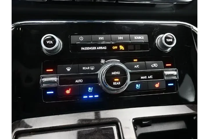 $28644 : Lincoln Navigator 2018 4x4 R image 9