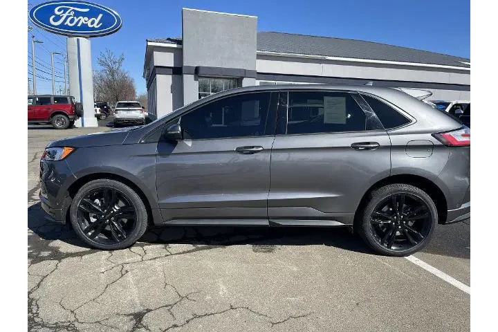 $31988 : Ford Edge 2022 AWD ST 4dr Cr image 1