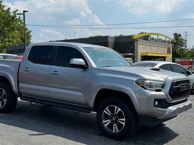 $27486 : 2016 Tacoma TRD Sport image 3