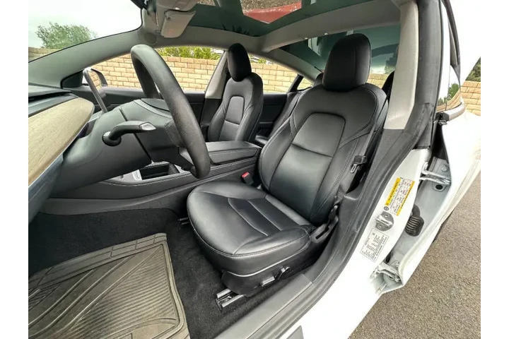 $25750 : 2023 Model 3 image 7