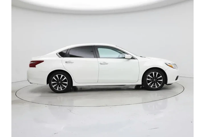 $12998 : Nissan Altima 2018 2.5 SV 4d image 7