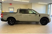 $30487 : Ford Maverick 2022 AWD Laria thumbnail