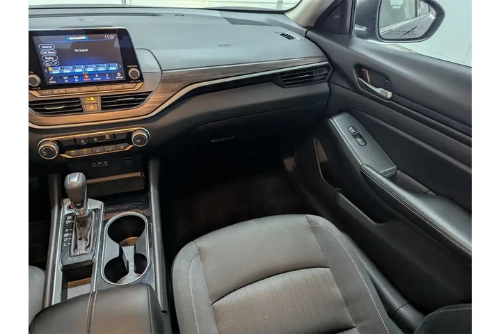 $21997 : Nissan Altima 2024 2.5 SV 4d image 8