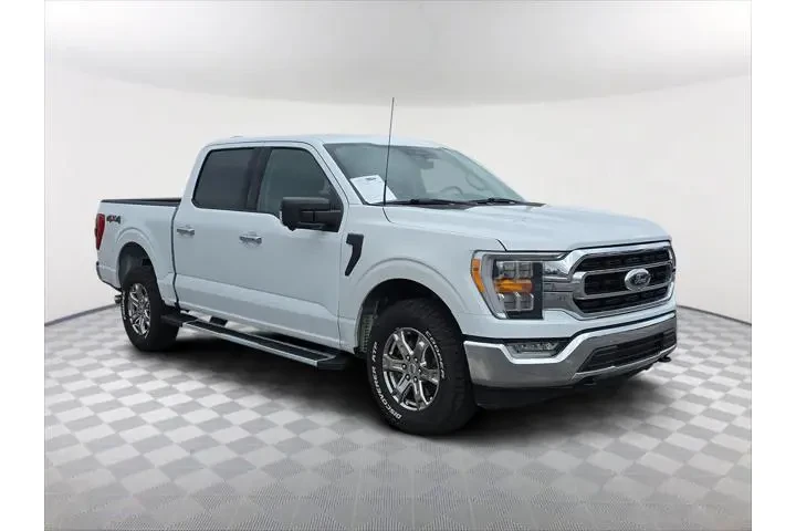 $36776 : Ford F-150 2022 4x4 XLT 4dr image 1