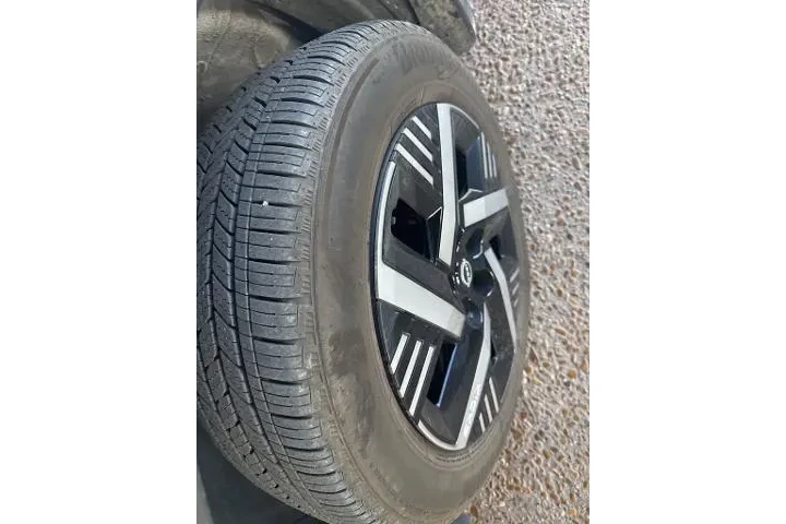 $20088 : Nissan Kicks 2025 SV 4dr Cro image 4