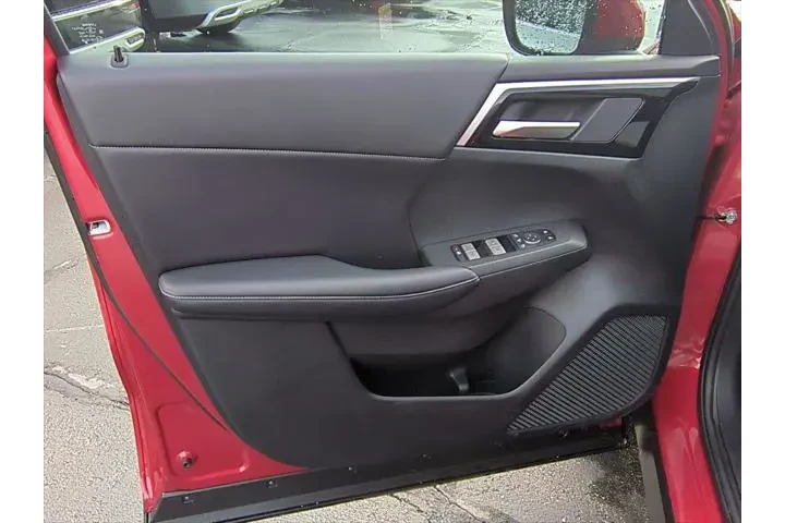 $33775 : Mitsubishi Outlander PHEV 20 image 9