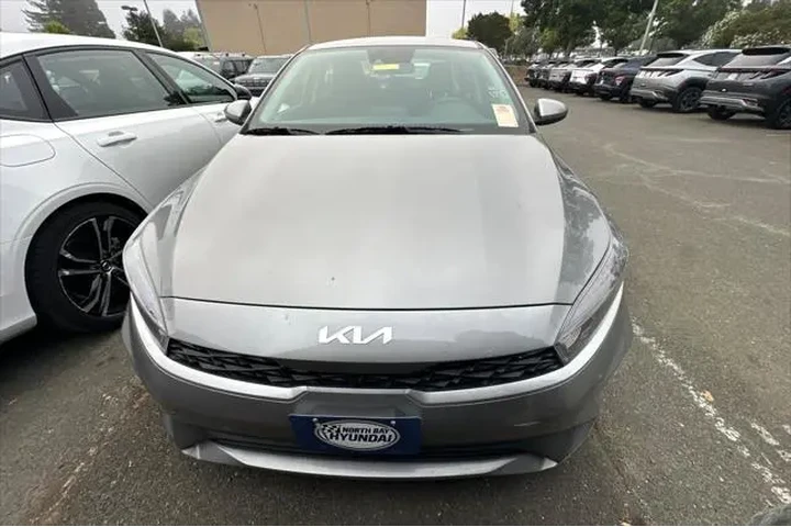 $16390 : Kia Forte 2024 LXS 4dr Sedan image 5