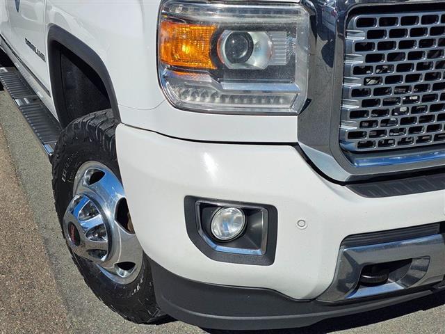 $47995 : 2016 GMC Sierra 3500HD image 3