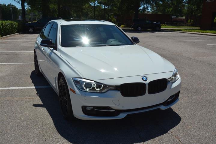 2015 BMW 3 Series 328i xDrive image 4