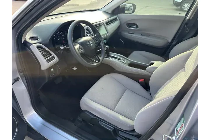 $19995 : Honda HR-V 2018 EX 4dr Cross image 10