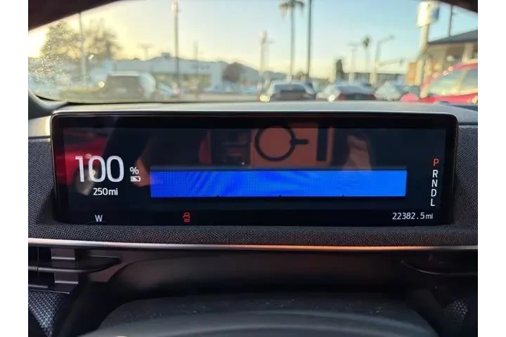 $27789 : Ford Mustang Mach-E 2022 AWD image 9