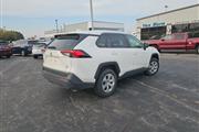 $22990 : Pre-Owned 2022 RAV4 LE thumbnail