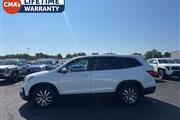 $24991 : PRE-OWNED 2019 HONDA PILOT EX thumbnail