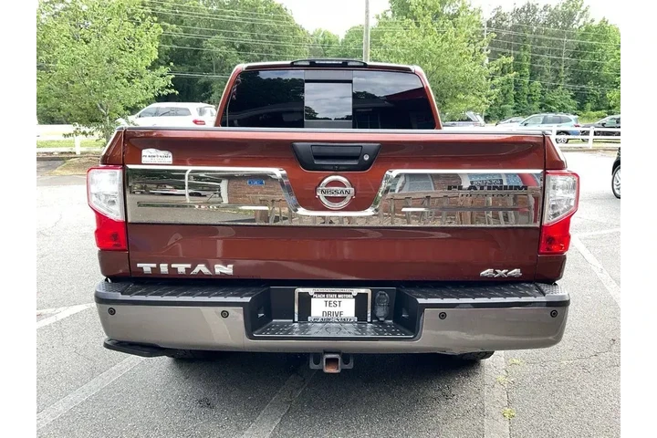 $29485 : Nissan Titan 2018 4x4 S 4dr image 6