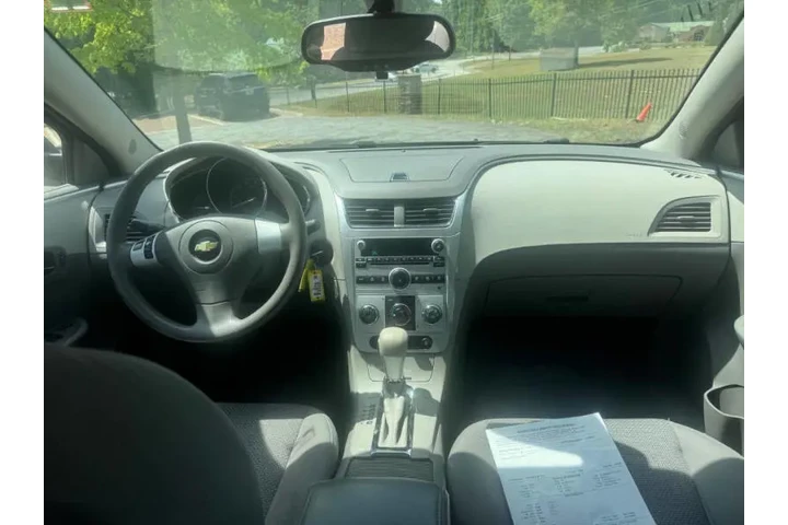$3700 : 2012 Malibu LS image 10