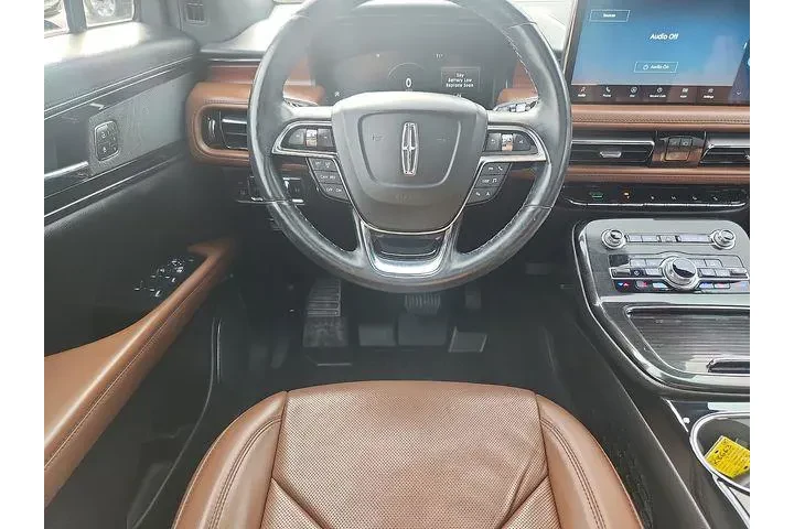 $32990 : Lincoln Nautilus 2022 AWD Re image 9