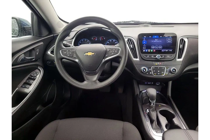 $20998 : Chevrolet Malibu 2024 LT 4dr image 10
