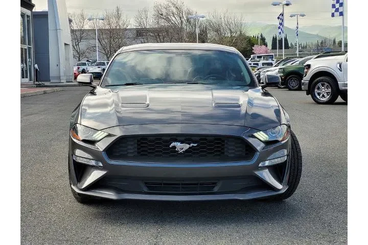 $20900 : Ford Mustang 2020 EcoBoost 2 image 2