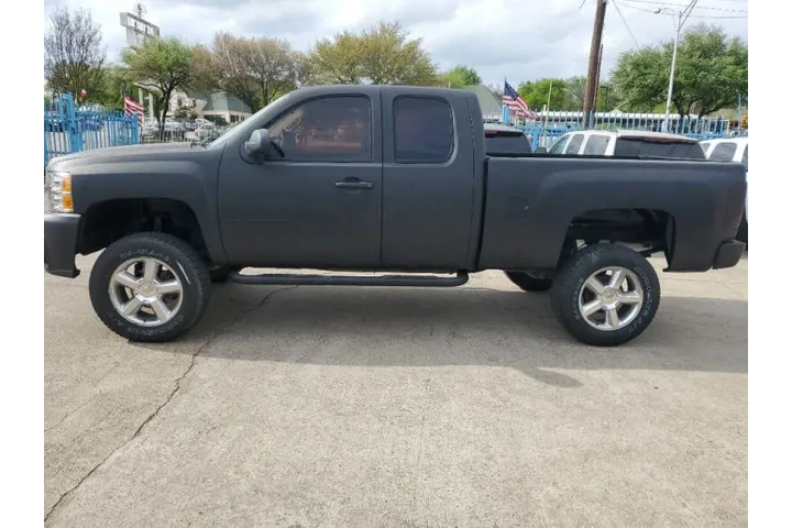 $8800 : 2008 Silverado 1500 image 9