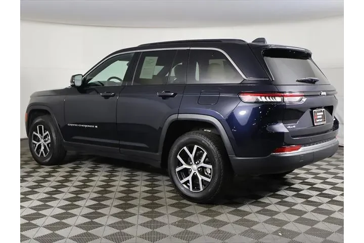 $32923 : Jeep Grand Cherokee 2024 4x4 image 10