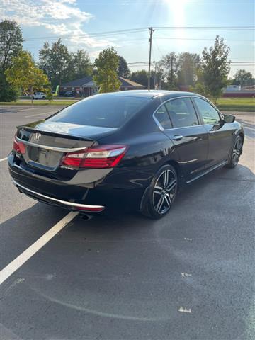 $13995 : 2017 Accord Sport CVT image 7