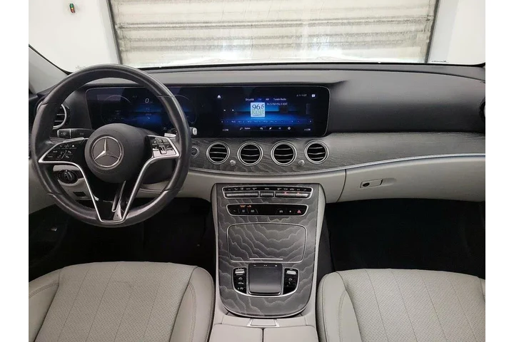 $36998 : Mercedes-Benz E-Class 2021 E image 9